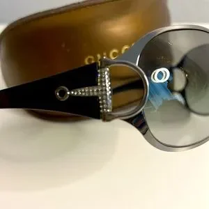 Gucci | Accessories | Authentic Gucci Sunglasses Gg 2737  display picture 3